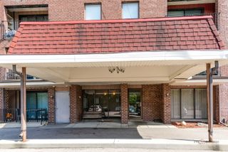 6330 Lincoln Avenue 2A, Morton Grove, IL 60053