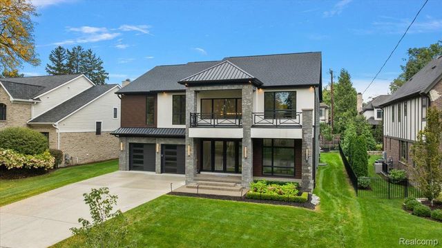 1541 Shipman Boulevard, Birmingham, MI 48009