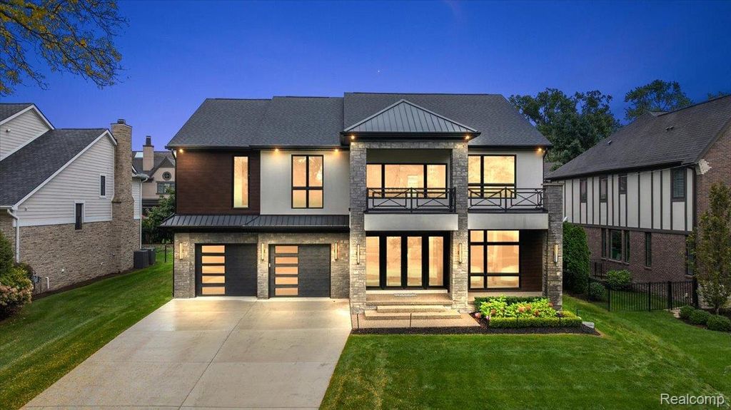 1541 Shipman Boulevard, Birmingham, MI 48009