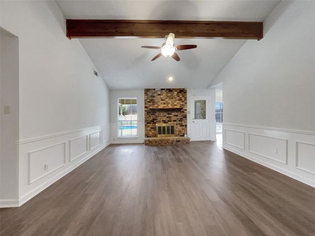 5715 Sage Bloom Drive, Arlington, TX 76017