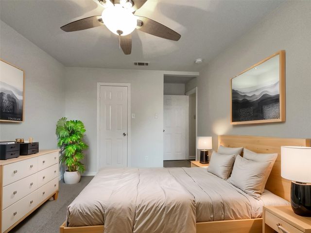 5715 Sage Bloom Drive, Arlington, TX 76017