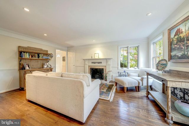 9132 ERMANTRUDE CT, Vienna, VA 22182