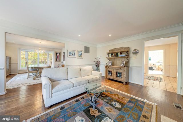 9132 ERMANTRUDE CT, Vienna, VA 22182