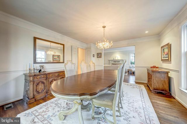 9132 ERMANTRUDE CT, Vienna, VA 22182