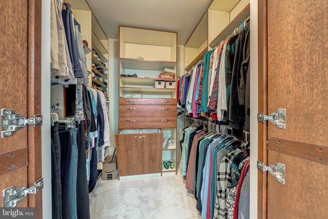 9132 ERMANTRUDE CT, Vienna, VA 22182