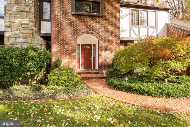 9132 ERMANTRUDE CT, Vienna, VA 22182