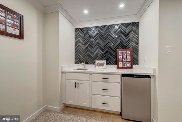 9132 ERMANTRUDE CT, Vienna, VA 22182