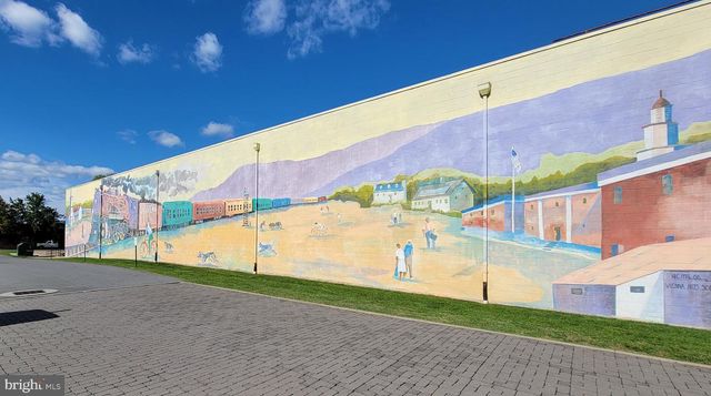 9132 ERMANTRUDE CT, Vienna, VA 22182