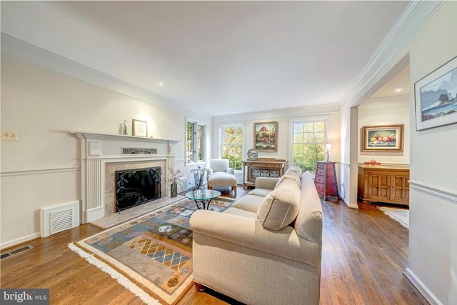 9132 ERMANTRUDE CT, Vienna, VA 22182