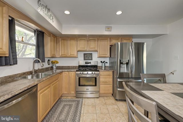 203 N HARRISON AVE, Edgewater Park, NJ 08010