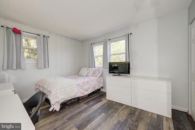 203 N HARRISON AVE, Edgewater Park, NJ 08010