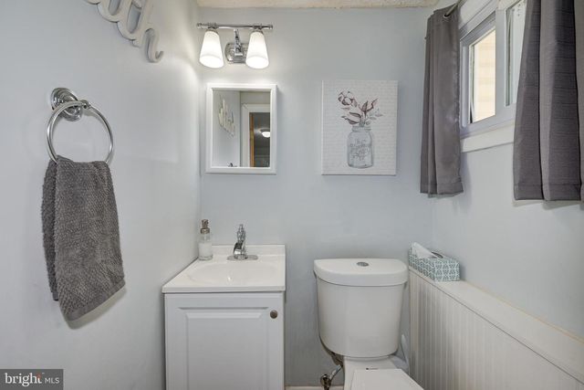 203 N HARRISON AVE, Edgewater Park, NJ 08010