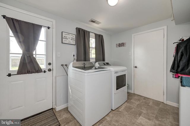 203 N HARRISON AVE, Edgewater Park, NJ 08010