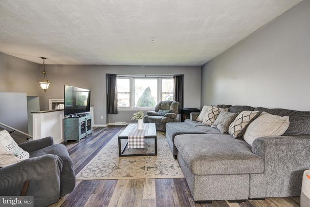 203 N HARRISON AVE, Edgewater Park, NJ 08010