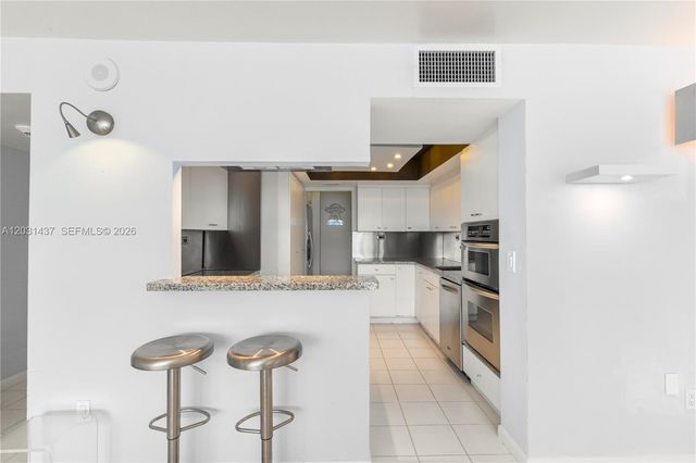 1420 Brickell Bay Drive 1405C, Miami, FL 33131