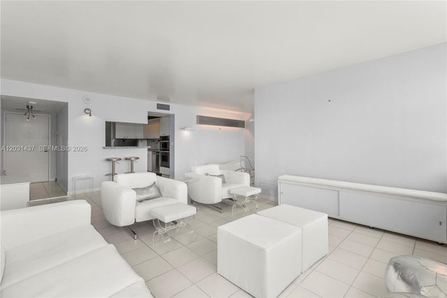 1420 Brickell Bay Drive 1405C, Miami, FL 33131