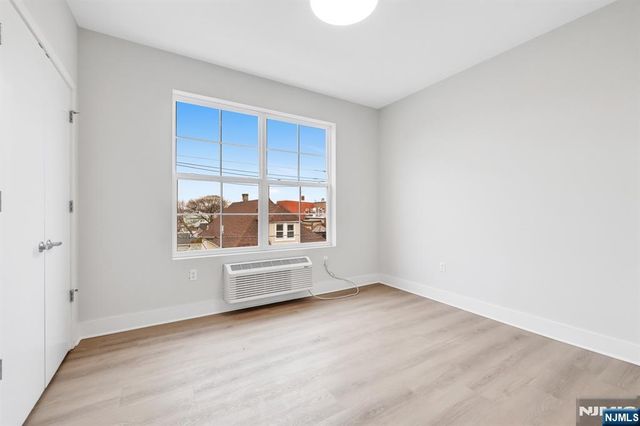 1 Center Street 306, Clifton, NJ 07011