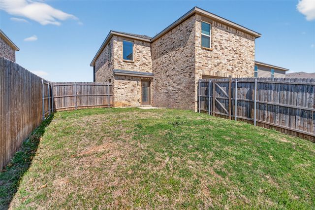 2256 Spring Hollow Dr, Lancaster, TX 75134