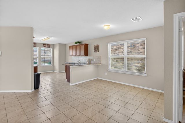 2256 Spring Hollow Dr, Lancaster, TX 75134