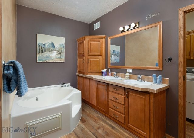 3523 Woodridge, Helena, MT 59602