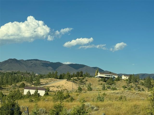 3523 Woodridge, Helena, MT 59602