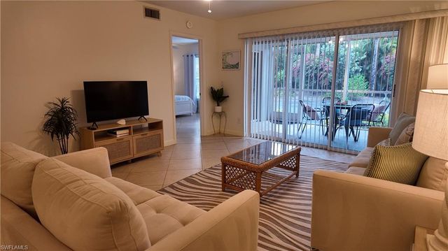 509 Roma CT 108, Naples, FL 34110