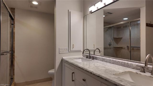 509 Roma CT 108, Naples, FL 34110