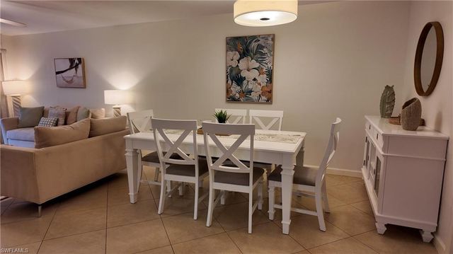 509 Roma CT 108, Naples, FL 34110