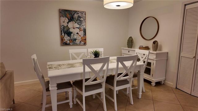 509 Roma CT 108, Naples, FL 34110