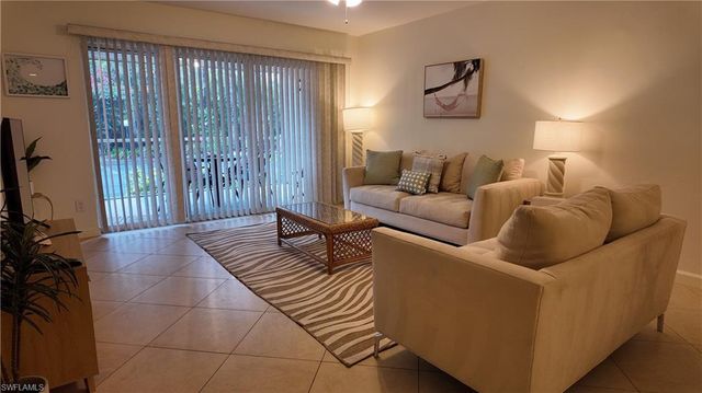 509 Roma CT 108, Naples, FL 34110