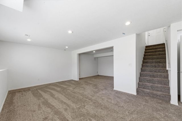 2413 E Casey Dr, Goddard, KS 67052