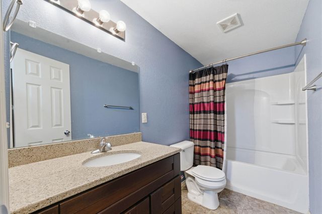 2413 E Casey Dr, Goddard, KS 67052