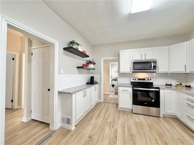 106 Penn St, City Of Greensburg, PA 15601