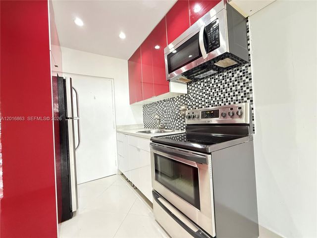 1408 Brickell Bay Dr 213, Miami, FL 33131