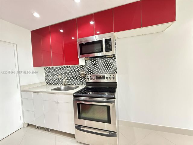 1408 Brickell Bay Dr 213, Miami, FL 33131