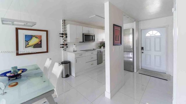 2931 E Sunrise Lakes Drive 109, Sunrise, FL 33322