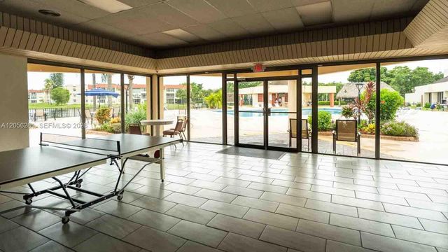 2931 E Sunrise Lakes Drive 109, Sunrise, FL 33322