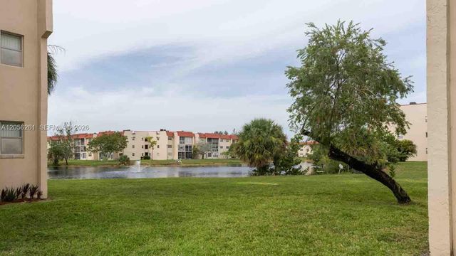 2931 E Sunrise Lakes Drive 109, Sunrise, FL 33322