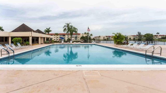 2931 E Sunrise Lakes Drive 109, Sunrise, FL 33322