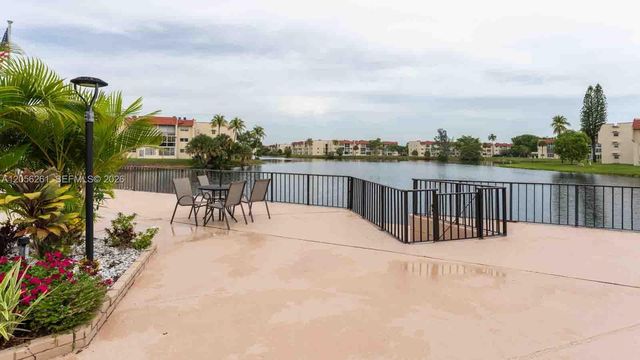 2931 E Sunrise Lakes Drive 109, Sunrise, FL 33322