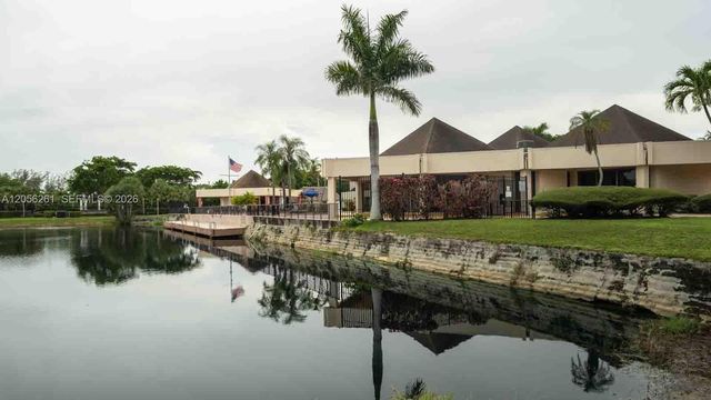 2931 E Sunrise Lakes Drive 109, Sunrise, FL 33322