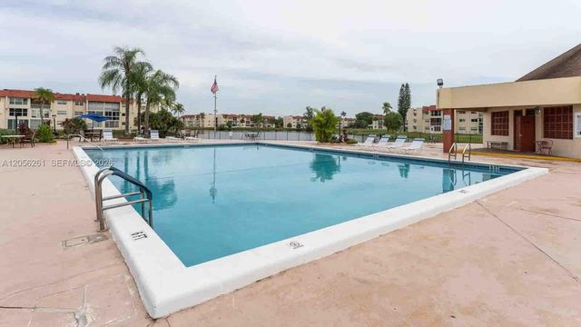 2931 E Sunrise Lakes Drive 109, Sunrise, FL 33322