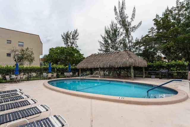 2931 E Sunrise Lakes Drive 109, Sunrise, FL 33322