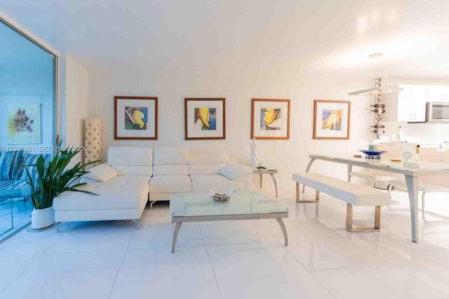 2931 E Sunrise Lakes Drive 109, Sunrise, FL 33322