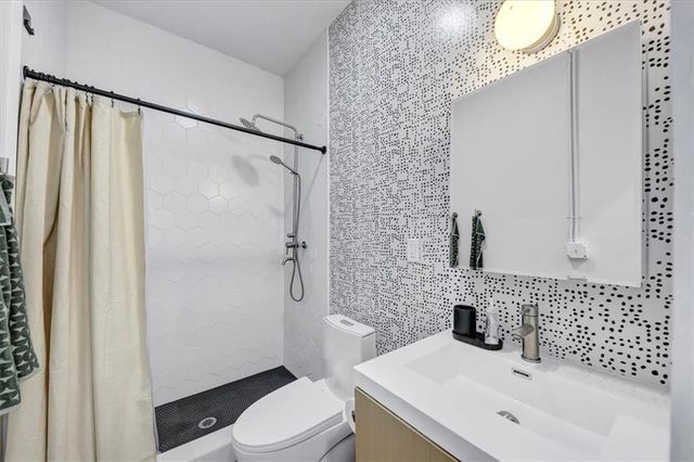 1805 Harvard Avenue 205, College Park, GA 30337