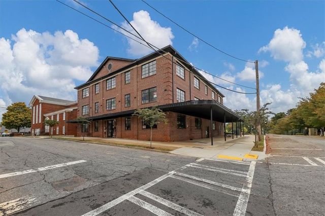1805 Harvard Avenue 205, College Park, GA 30337
