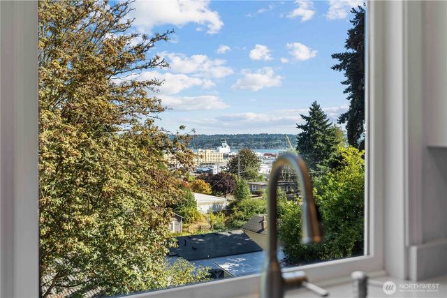 234 S Yantic Avenue, Bremerton, WA 98312