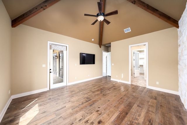 2916 Rock Barn Dr, Kerrville, TX 78028