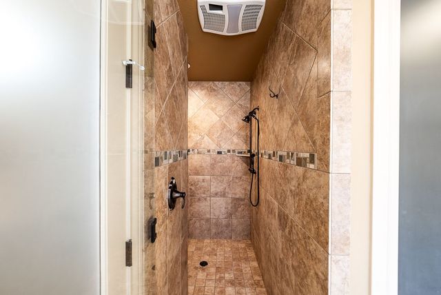 2916 Rock Barn Dr, Kerrville, TX 78028