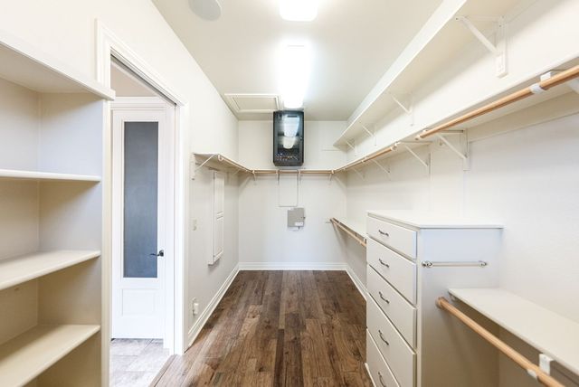 2916 Rock Barn Dr, Kerrville, TX 78028